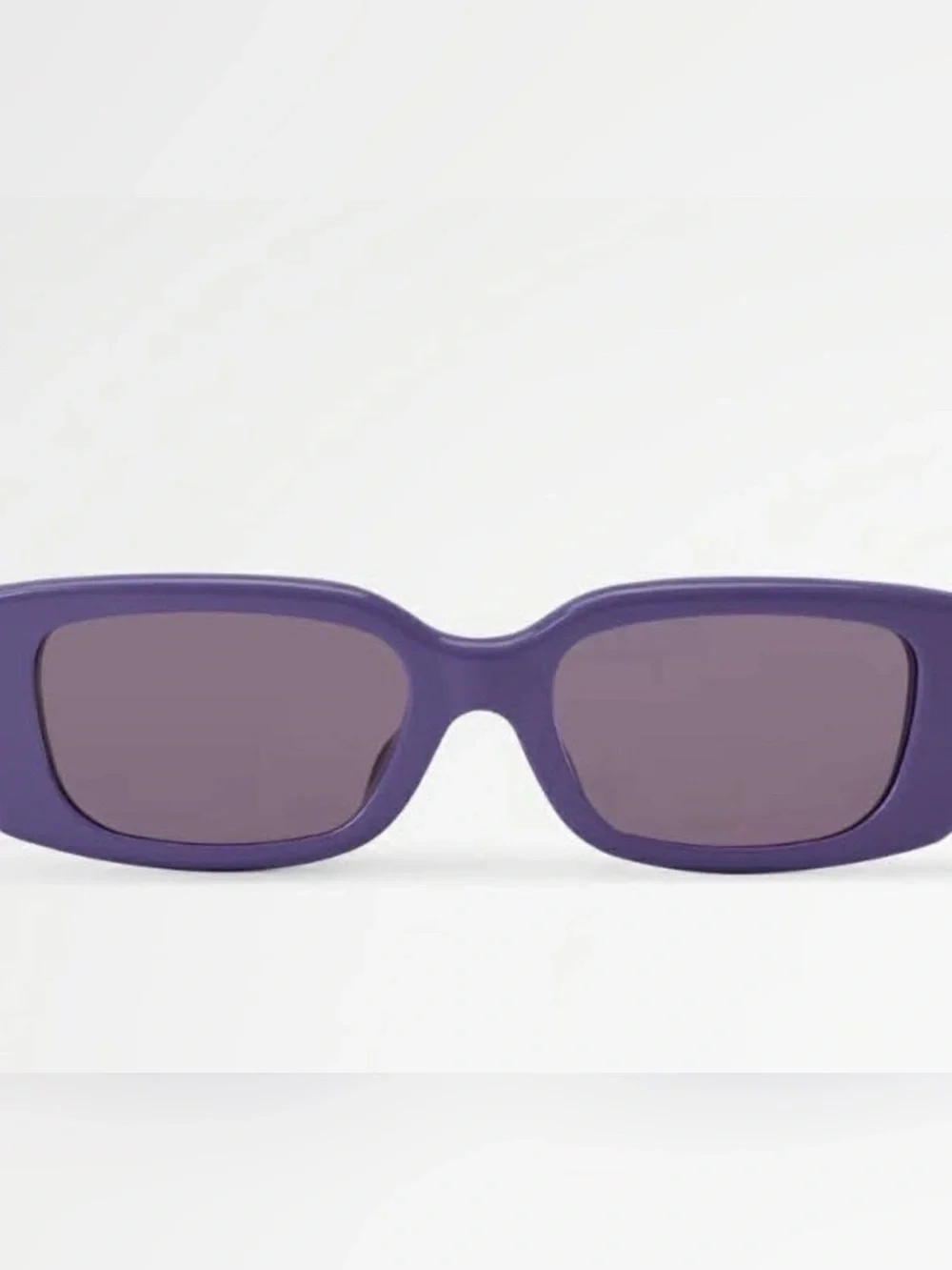 Louis Vuitton Lilac Rectangular Sunglasses with White Temples - Picture 13 of 15